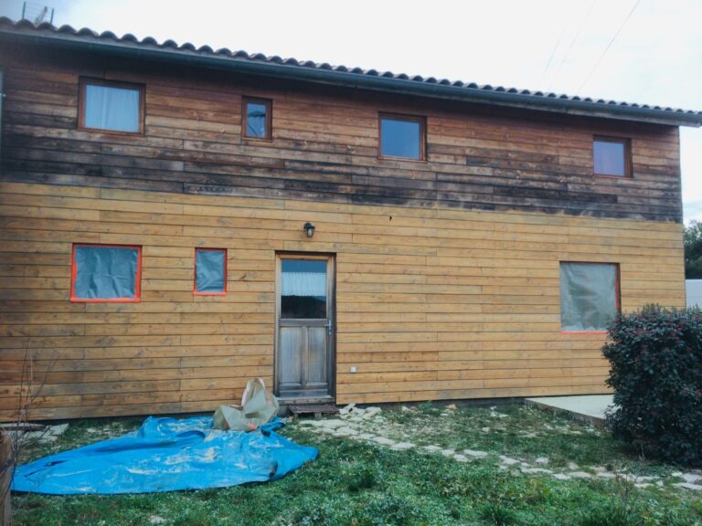décapage-aérogommage-maison-façade-en-bois-1